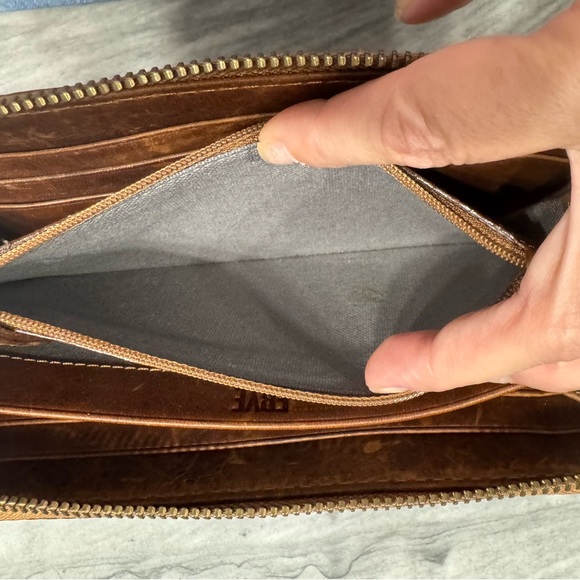 Frye leather wallet - Picture 5 of 5
